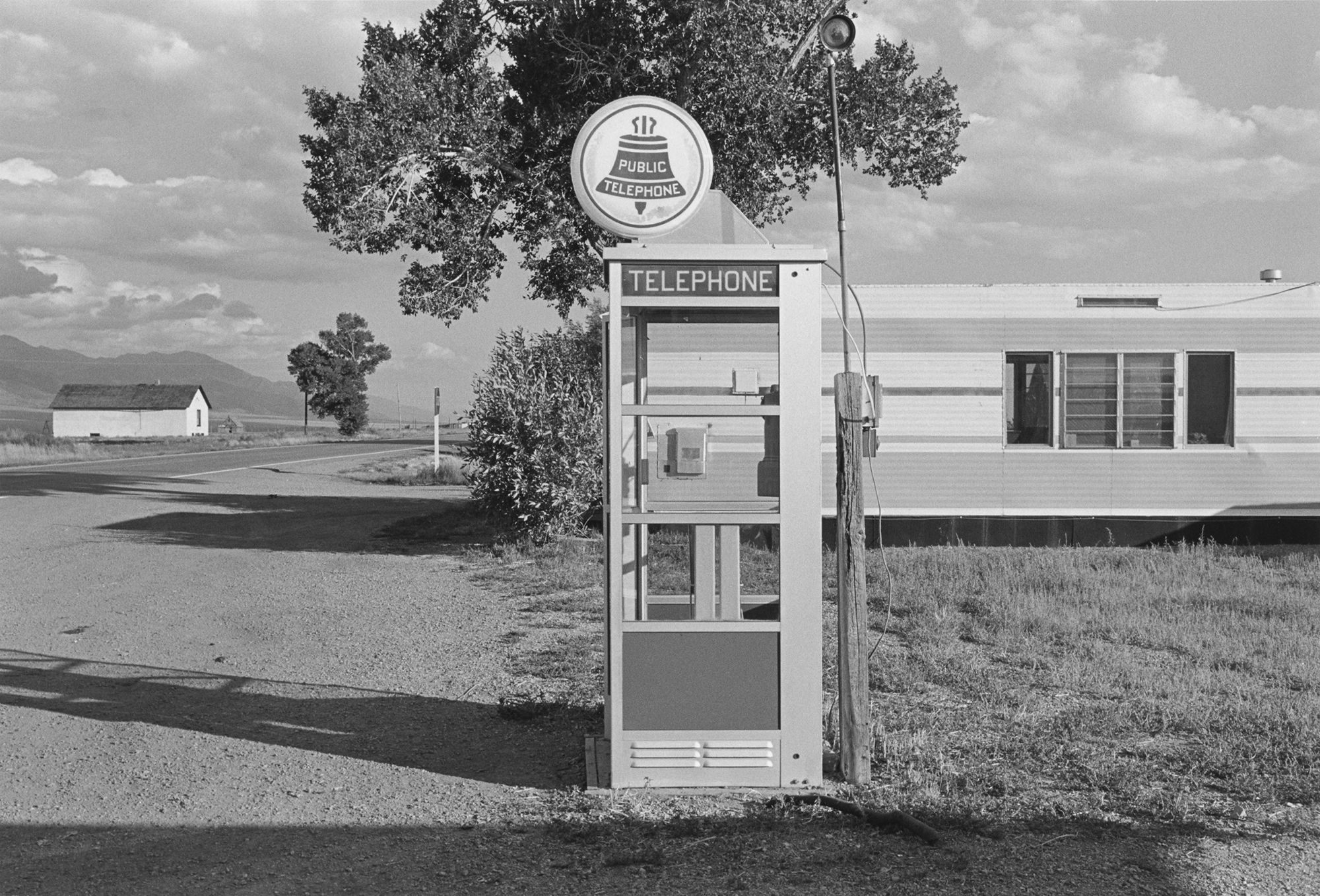 Henry Wessel photograph of pay phone in rural area